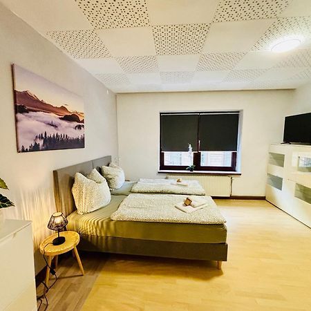 Harmony - Ganzes Appartement 3 Schlafzimmer City Meiningen Exterior foto